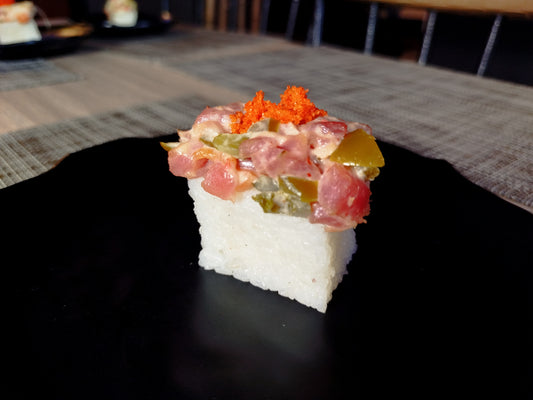 Tuna Oshi